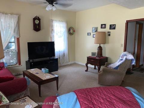 307 E Corunna Ave, Corunna, MI 48817 photo 12