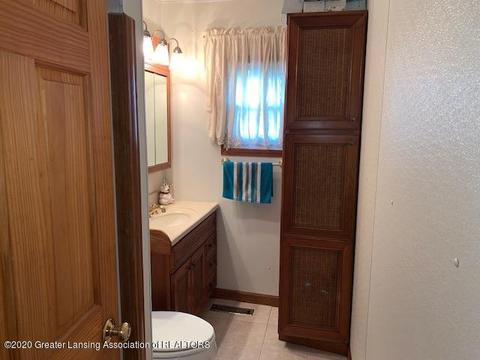 307 E Corunna Ave, Corunna, MI 48817 photo 18
