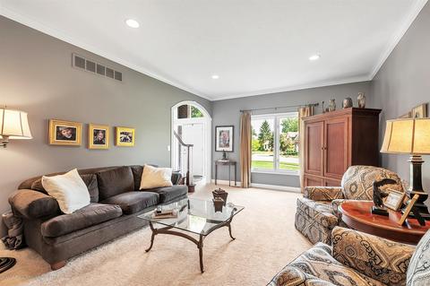 5579 Silverleaf Ct, Haslett, MI 48840 photo 7