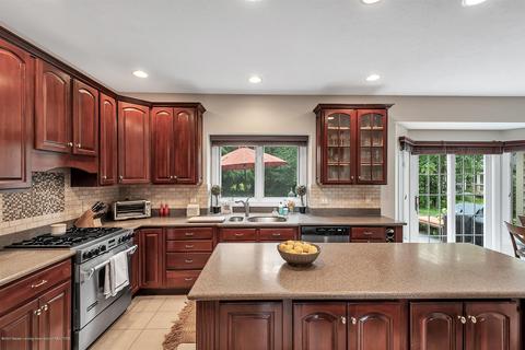 5579 Silverleaf Ct, Haslett, MI 48840 photo 11