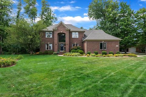 5579 Silverleaf Ct, Haslett, MI 48840 photo 1