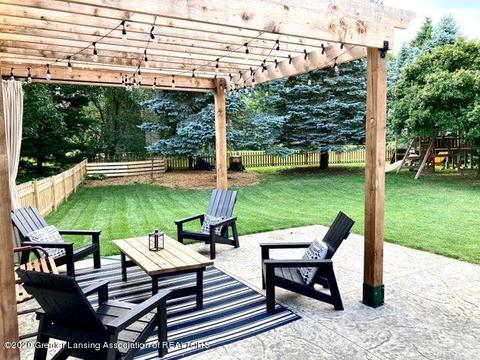1240 Castlewood Cir, Dewitt, MI 48820 photo 39