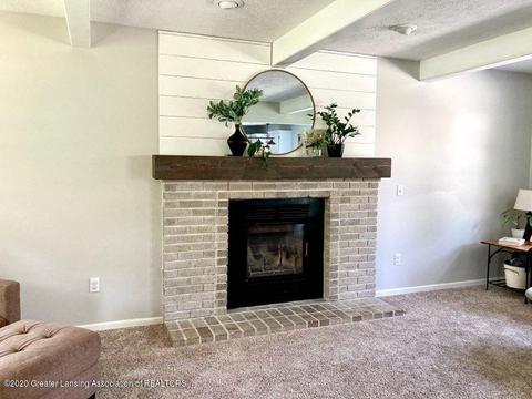 1240 Castlewood Cir, Dewitt, MI 48820 photo 7