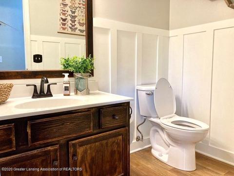 1240 Castlewood Cir, Dewitt, MI 48820 photo 22