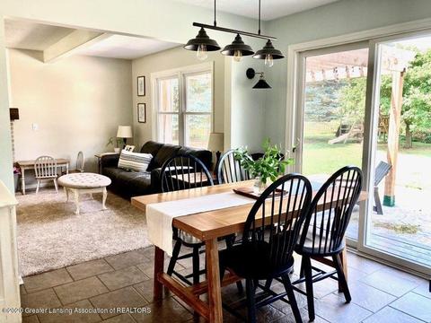 1240 Castlewood Cir, Dewitt, MI 48820 photo 10