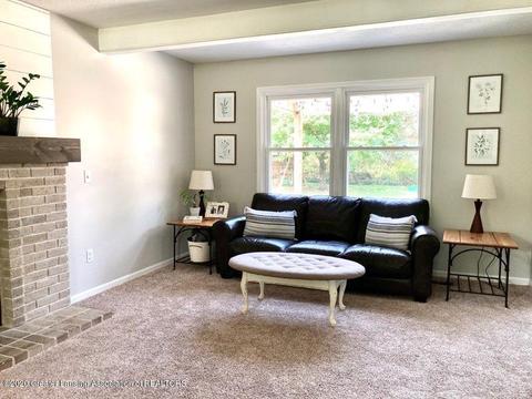 1240 Castlewood Cir, Dewitt, MI 48820 photo 8