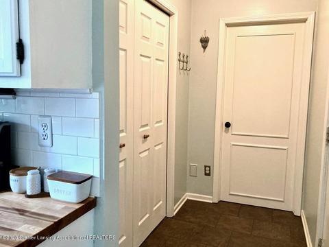 1240 Castlewood Cir, Dewitt, MI 48820 photo 20