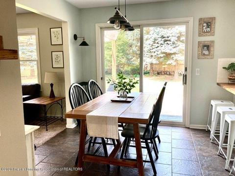 1240 Castlewood Cir, Dewitt, MI 48820 photo 12
