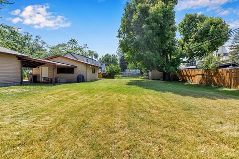 429 Iris Ave, Lansing, MI 48917 photo 4