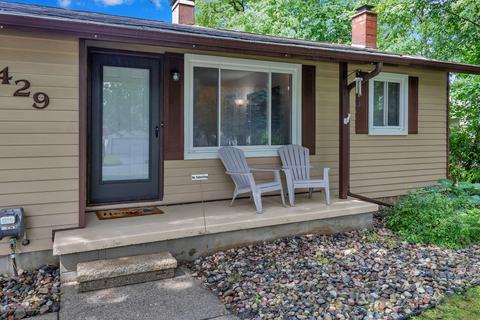 429 Iris Ave, Lansing, MI 48917 photo 5