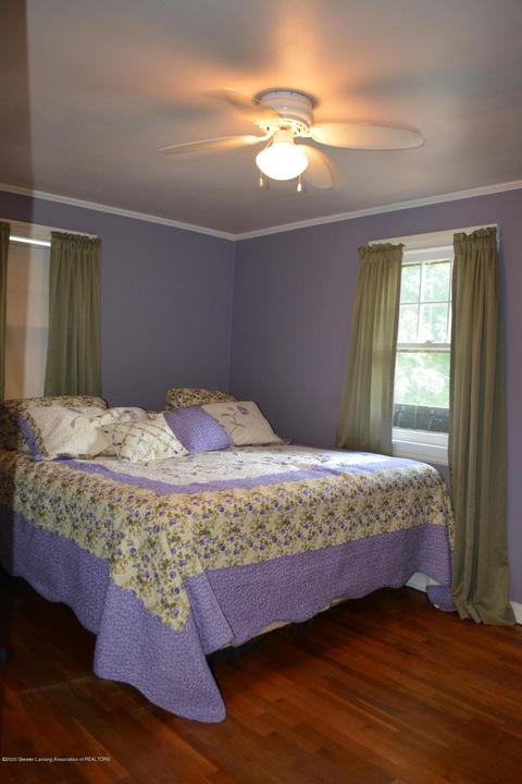 2201 Alpha St, Lansing, MI 48910 photo 9