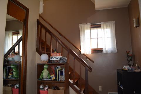 2201 Alpha St, Lansing, MI 48910 photo 8