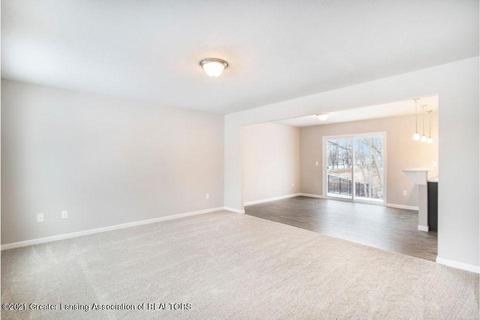 1115 River Oaks Dr, Dewitt, MI 48820 photo 2