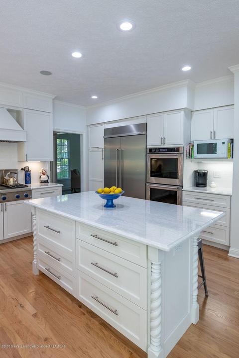 3700 Beech Tree Ln, Okemos, MI 48864 photo 18