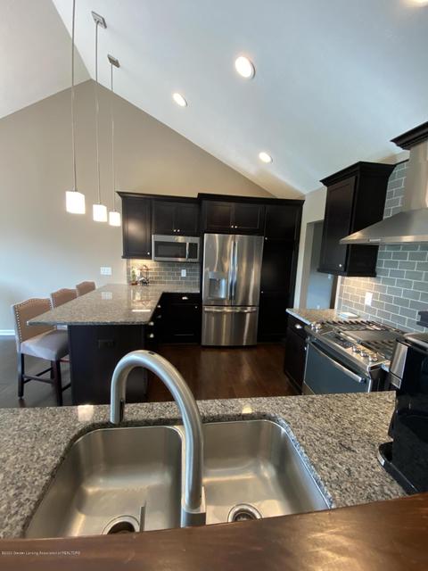 1204 Verbena Ln, Dewitt, MI 48820 photo 8
