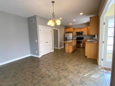 623 Emily Ln, Haslett, MI 48840 photo 8