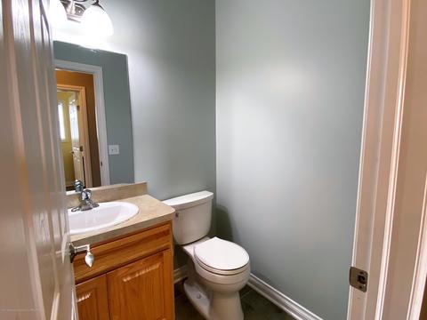 623 Emily Ln, Haslett, MI 48840 photo 14