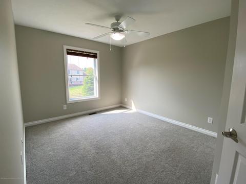 623 Emily Ln, Haslett, MI 48840 photo 16