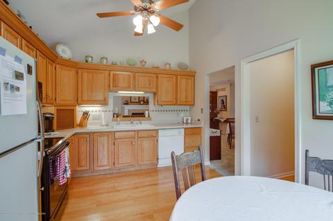 1896 Danbury E, Okemos, MI 48864 photo 19