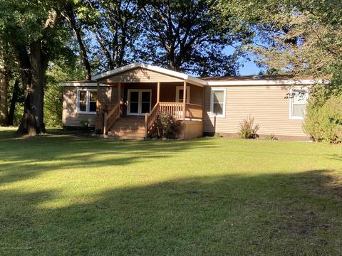 15406 Gary Ln, Bath, MI 48808 photo 23