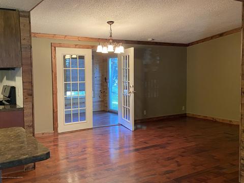 15406 Gary Ln, Bath, MI 48808 photo 8