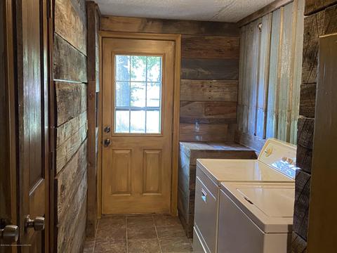 15406 Gary Ln, Bath, MI 48808 photo 22