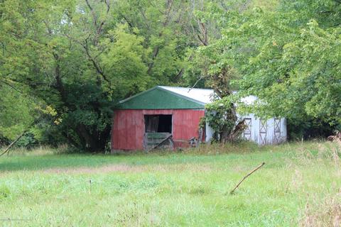 7910 Beardslee Rd, Owosso, MI 48867 photo 3