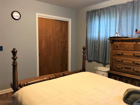 905 Fitting Ave, Lansing, MI 48917 photo 10
