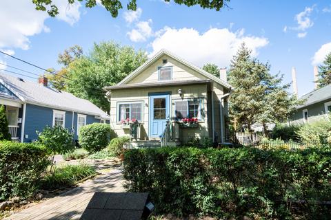 620 Smith Ave, Lansing, MI 48910 photo 2