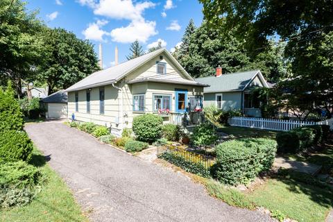620 Smith Ave, Lansing, MI 48910 photo 1