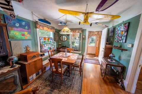 620 Smith Ave, Lansing, MI 48910 photo 9