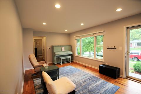 5585 Hallendale Rd, Haslett, MI 48840 photo 7