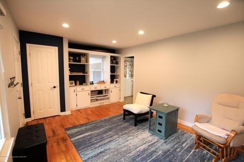 5585 Hallendale Rd, Haslett, MI 48840 photo 8
