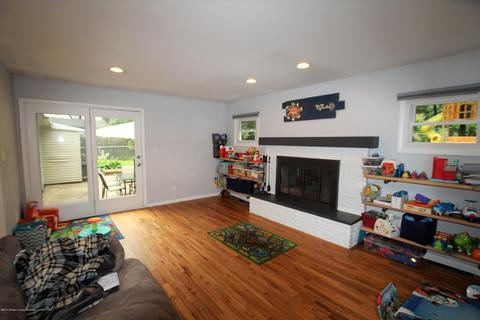 5585 Hallendale Rd, Haslett, MI 48840 photo 21