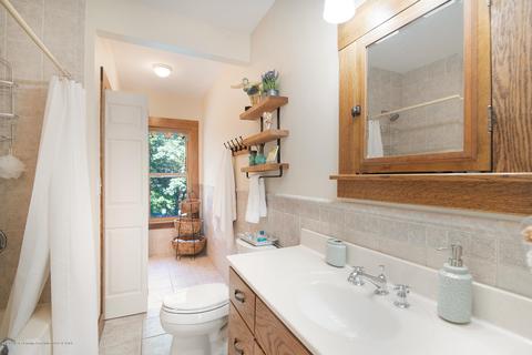 529 Clark St, Owosso, MI 48867 photo 21