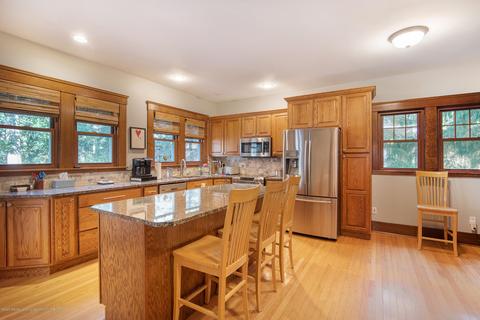 529 Clark St, Owosso, MI 48867 photo 9