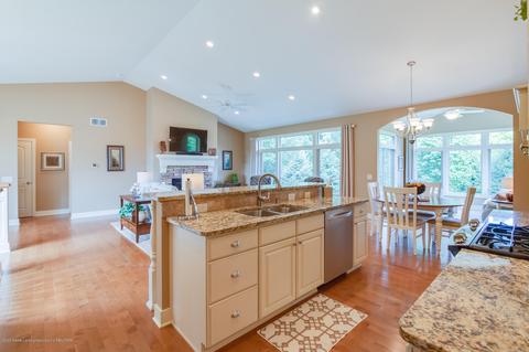 1550 Agnes Glen Cir, Dewitt, MI 48820 photo 19