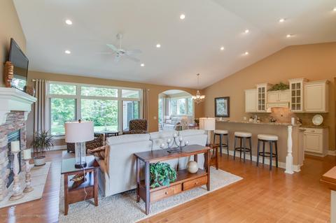1550 Agnes Glen Cir, Dewitt, MI 48820 photo 11