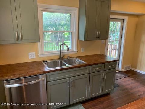 1569 Hatch Rd, Okemos, MI 48864 photo 12