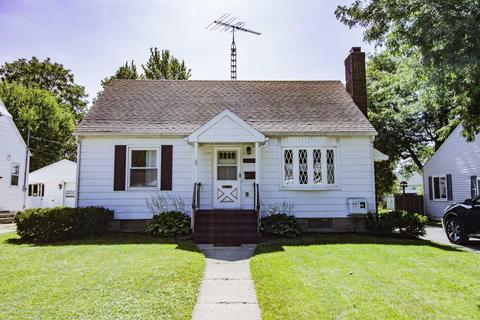 1515 Berkeley Dr, Lansing, MI 48910 photo 1