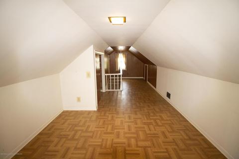 1515 Berkeley Dr, Lansing, MI 48910 photo 12