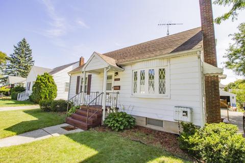 1515 Berkeley Dr, Lansing, MI 48910 photo 2
