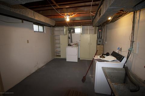 1515 Berkeley Dr, Lansing, MI 48910 photo 17