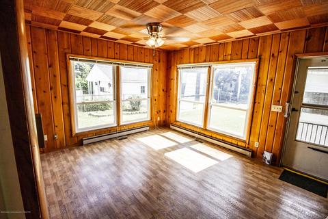 1515 Berkeley Dr, Lansing, MI 48910 photo 9