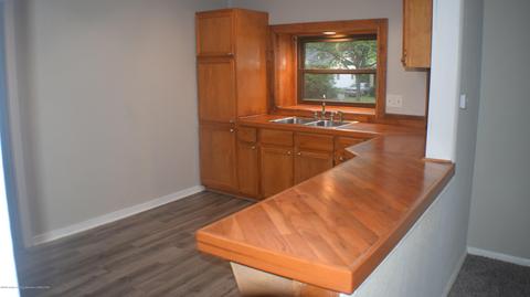 2404 Lyons Ave, Lansing, MI 48910 photo 5