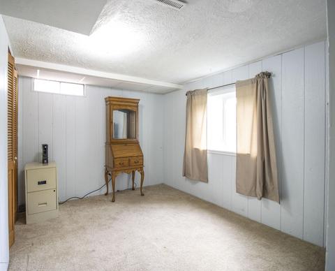 1203 Victoria Dr, Lansing, MI 48911 photo 7