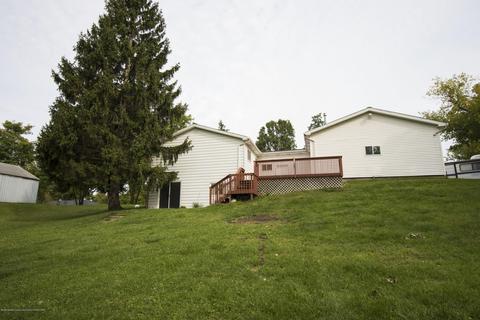 1203 Victoria Dr, Lansing, MI 48911 photo 13