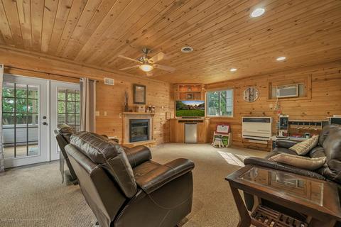 4783 Wilcox Rd, Holt, MI 48842 photo 9