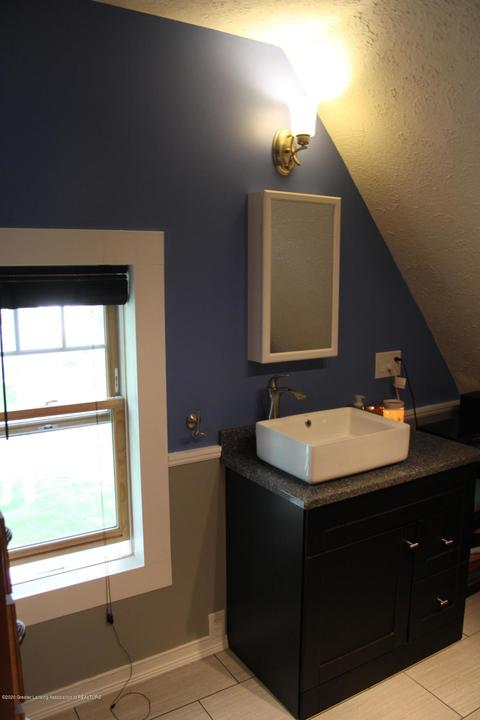 316 N Madison St, Perry, MI 48872 photo 28