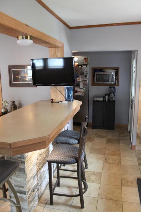 316 N Madison St, Perry, MI 48872 photo 17